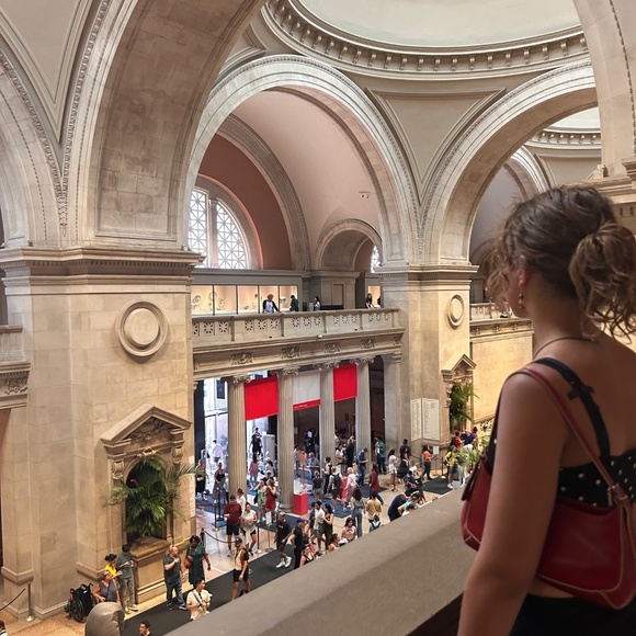 Meet your Posher, Ava - Picture 1 of 1